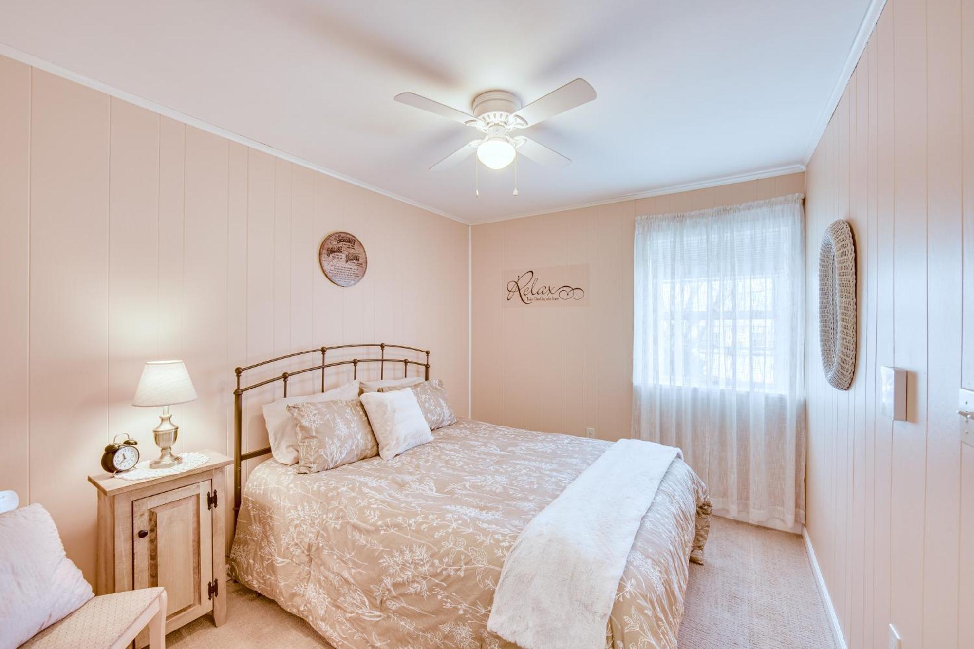 Dutch Country Schoolhouse Haven With Grill! Apartment Gap ภายนอก รูปภาพ